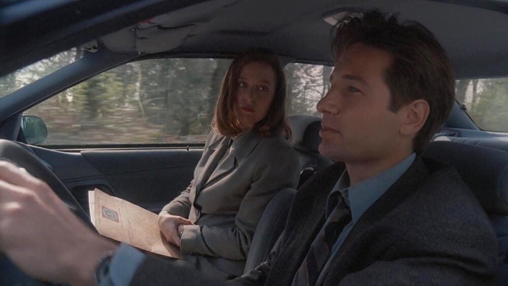The X-Files Pilot Review