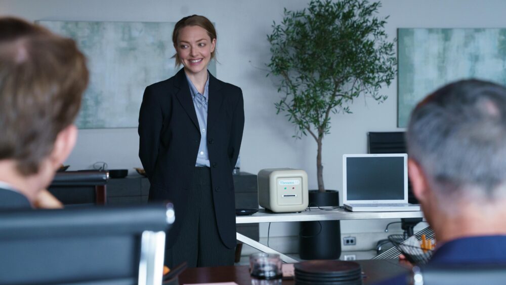 amanda seyfried in the dropout