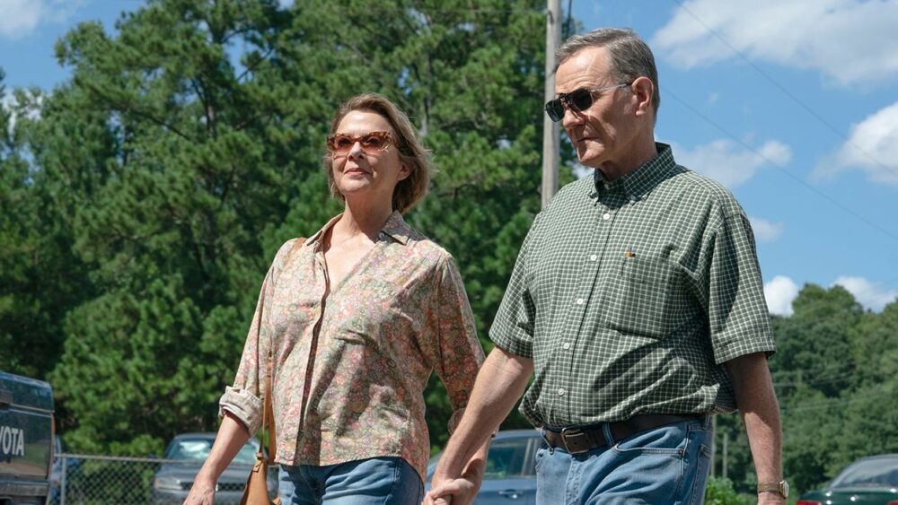 Jerry & Marge Go Large - the couple holding hands