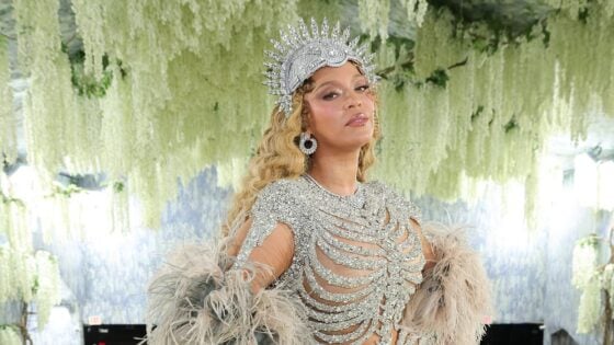 Beyoncé Slammed Over $948 Empty Box as Fans Cry ‘Greed’